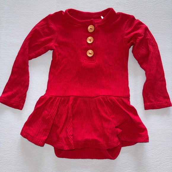 Posh Peanut Other - Posh Peanut Red Baby Outfit